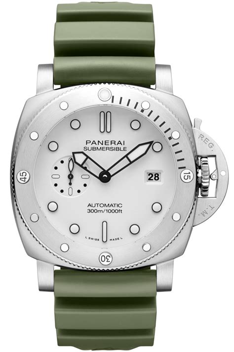 panerai submersible marina militare carbotech.|Panerai submersible quarantaquattro bianco.